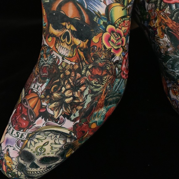 One of a kind HYDROGRAPHIC tattoo pearl stud heel - Picture 6 of 8